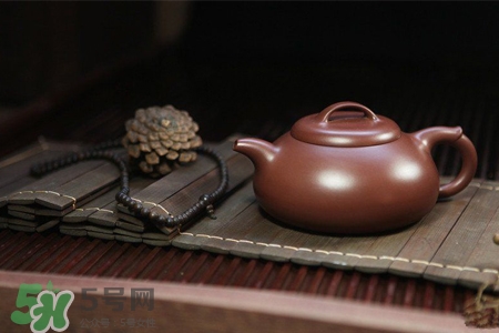 紫砂壺如何鑒別好壞？怎樣辨別紫砂壺的好壞？