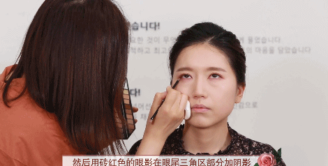 干玫瑰色妝容怎么化？干玫瑰色妝容畫法步驟