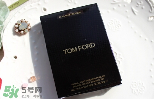 tom ford蜜粉餅怎么用？tom ford蜜粉餅使用方法