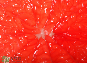 橙子里有紅絲能吃嗎？橙子里有紅絲的是什么？