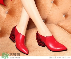4月份穿什么鞋子？四月份鞋子搭配