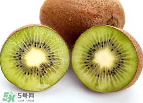 獼猴桃有點(diǎn)硬可以吃嗎？獼猴桃有點(diǎn)硬怎么吃？