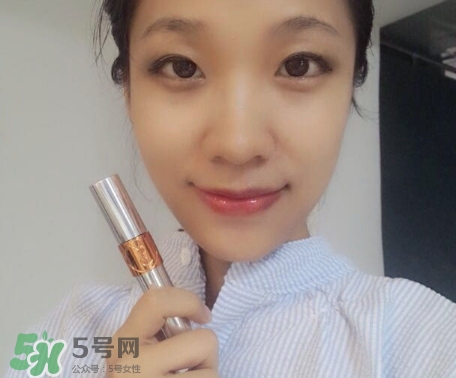 ysl唇油怎么用？ysl唇油使用方法