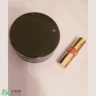 cpb散粉和紀(jì)梵希散粉哪個(gè)好？cpb散粉和紀(jì)梵希散粉對(duì)比
