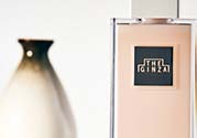 the ginza化妝水粉色和藍(lán)色哪個好？the ginza化妝水粉色藍(lán)色區(qū)別