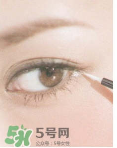 眼線珠光好還是啞光好？眼線珠光啞光區(qū)別