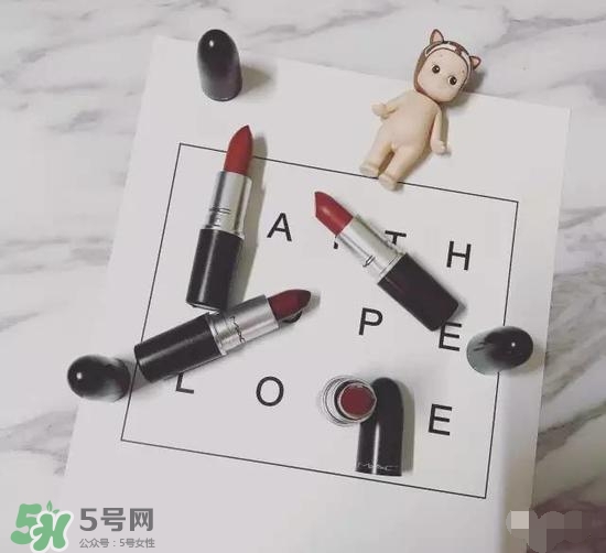 啞光和水潤哪個(gè)好？啞光口紅和水潤口紅區(qū)別