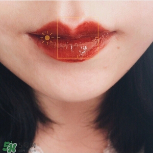 啞光和鏡面口紅哪個(gè)好？啞光口紅和鏡面口紅區(qū)別