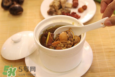 4月份喝什么湯好？四月份適合喝什么湯？