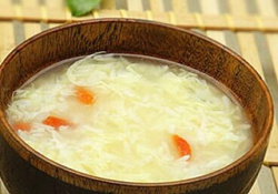 酒釀蛋真能豐胸嗎？酒釀蛋怎么吃豐胸？