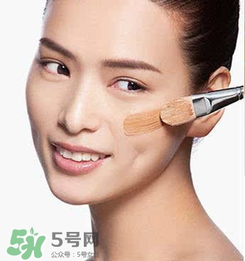 bb霜會(huì)悶痘嗎？bb霜悶痘怎么辦？