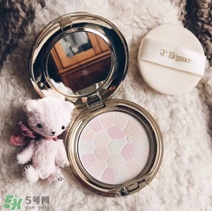 長痘痘可以涂散粉嗎？痘痘肌可以用散粉嗎？