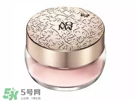粉底液卡粉怎么辦？粉底液卡粉怎么補(bǔ)救？