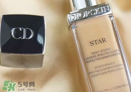 粉底液會(huì)脫妝嗎？粉底液脫妝怎么辦？