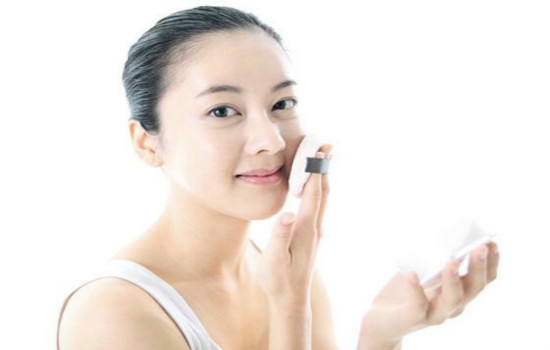 cc霜會脫妝嗎？cc霜脫妝怎么辦？