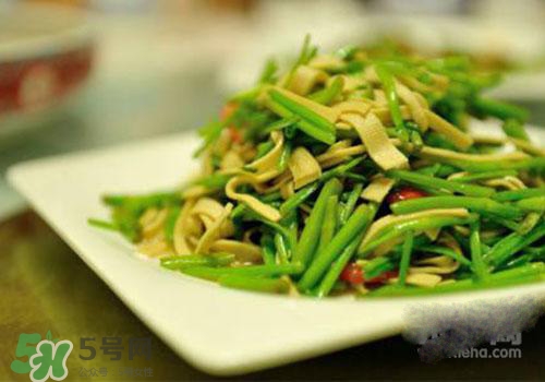 孕婦可以吃野芹菜嗎？孕婦吃野芹菜有什么好處？