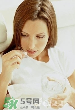 孕期一定要吃葉酸嗎？葉酸吃到什么時(shí)候停？