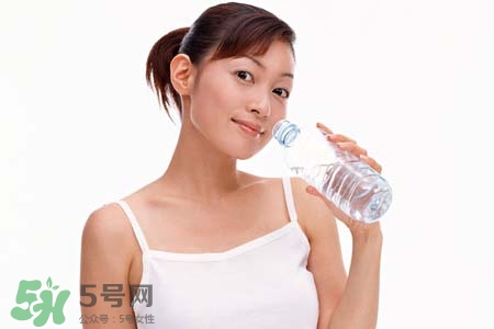 春天要多喝水嗎？春天多喝水有什么好處？