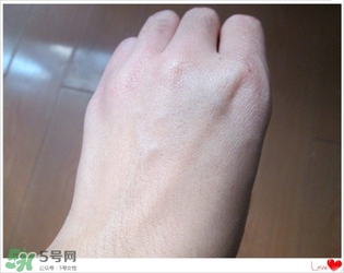 美康粉黛六勝肽回春膏怎么樣？美康粉黛六勝肽回春膏有激素嗎？