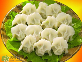 薺菜包餃子好吃嗎？薺菜包餃子根可以吃嗎？