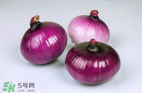 洋蔥中間黃了可以吃嗎？洋蔥里面發(fā)黃能吃嗎？