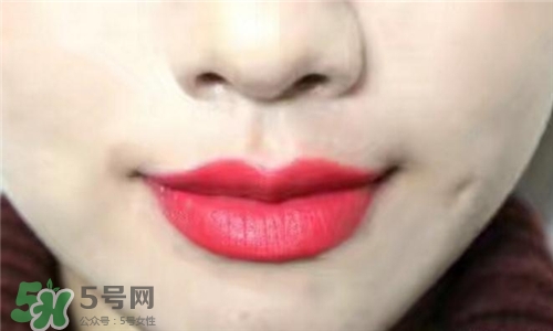 蘭蔻菁純唇膏186多少錢(qián)？蘭蔻絲絨唇膏186專(zhuān)柜價(jià)格