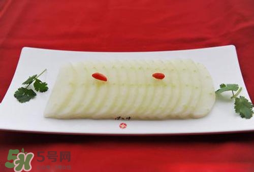 冬瓜要去皮嗎？冬瓜皮能吃嗎？