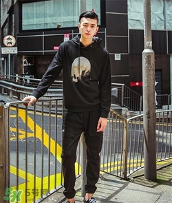 男士衛(wèi)衣配什么褲子？男士衛(wèi)衣搭配什么褲子好看？