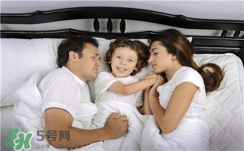 愛愛被孩子撞見怎么辦？愛愛被看到了怎么辦