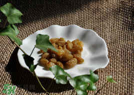 醋泡葡萄干有什么功效？醋泡葡萄干的功效與作用