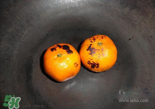 烤橘子怎么烤？烤橘子用什么火烤？