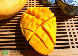 芒果為什么會變黑？芒果為什么有黑點？