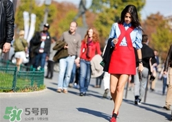 紅色衣服怎么搭配？紅色衣服怎么搭配好看？