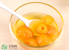 枇杷和蜂蜜能一起吃嗎？枇杷放蜂蜜好嗎？