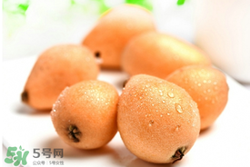 枇杷和姜能一起吃嗎？枇杷和生姜能一起煮嗎？