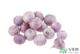 薺菜和大蒜能一起吃嗎？薺菜和蒜頭能一起吃嗎？