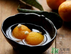 枇杷和川貝能一起吃嗎？川貝和枇杷能一起燉嗎？
