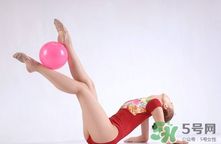 月經(jīng)提前半個(gè)月怎么回事？月經(jīng)提前半個(gè)月什么原因？