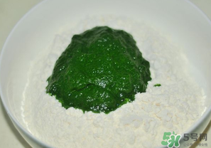 菠菜汁和面怎么取汁？菠菜汁和面的做法