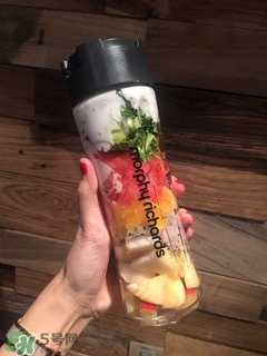 摩飛榨汁機和my juice哪個好？摩飛榨汁機和my juice對比