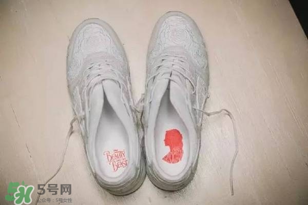 asics tiger美女與野獸合作款有哪些？asics美女與野獸多少錢？