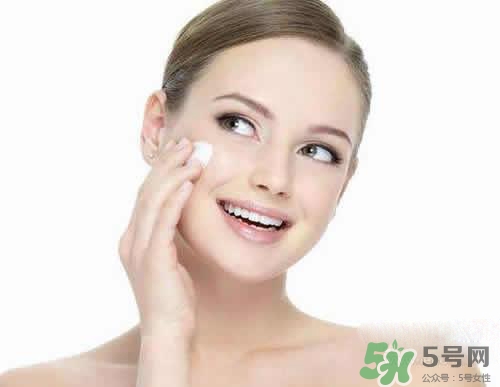 卸妝膏可以當(dāng)洗面奶嗎？用完卸妝膏后還要用洗面奶嗎？