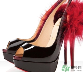 cl鞋子一般多少錢(qián)？Christian Louboutin鞋子專柜價(jià)格