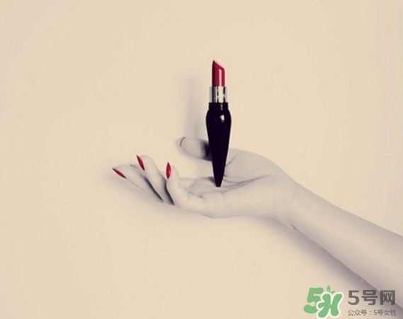 紅底鞋口紅多少錢？紅底鞋口紅專柜價格