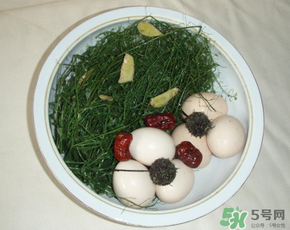 地菜煮雞蛋會(huì)中毒嗎？地菜煮雞蛋吃死人是真的嗎？