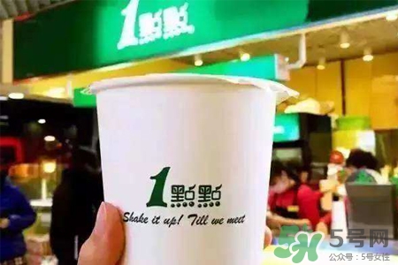 喝一點點奶蓋要攪拌嗎？奶蓋直接喝還是用吸管？