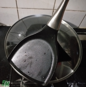 麥飯石鍋是什么材質(zhì)？麥飯石鍋是石頭做的嗎？