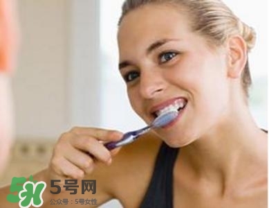 刷牙老是出血是怎么回事？刷牙老是出血怎么辦