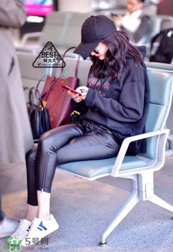 celine小白鞋正品多少錢？celine小白鞋專柜價格