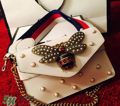 gucci蜜蜂包正品多少錢？gucci古馳蜜蜂珍珠包專柜價(jià)格